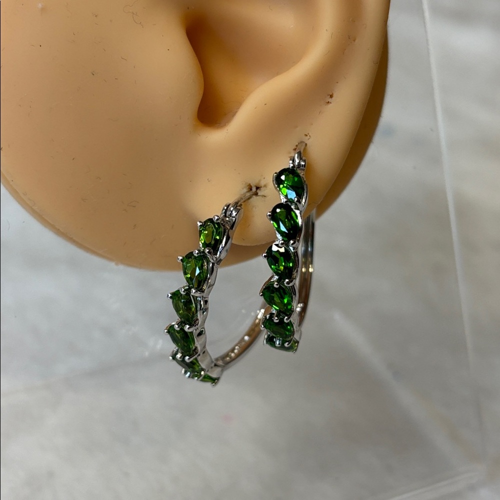 NWOT JTV Genuine Green Chrome Diopside Hoop Earrings 925 Sterling Silver - Picture 3 of 6
